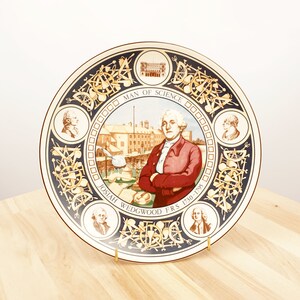 Man of Science Plate || Wedgwood || Porcelain / ceramic || Josiah Wedgwood FRS 1730 - 1795 || Made in England