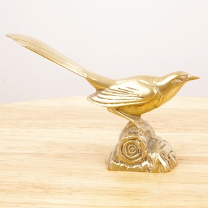 Figurine / sculpture || Home decor || Bird statue || Vintage solid brass || Paper weight and letter opener