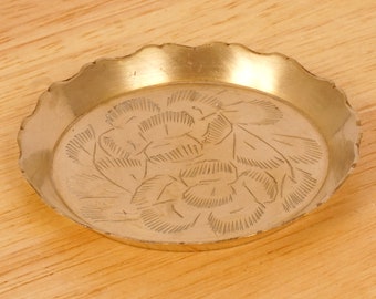 7.5 cm plate  tray Marked |Vintage solid brass INDIA  Made in India Handmade engraved floral design