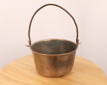 Boiler Pot / Kettle/ Bucket / Pail / Cauldron || Vintage solid brass || Could be flower pot / pail