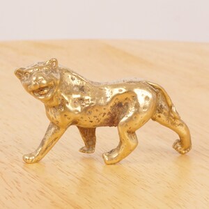 Leopard Figurine / Sculpture / Statue || Vintage Solid Brass