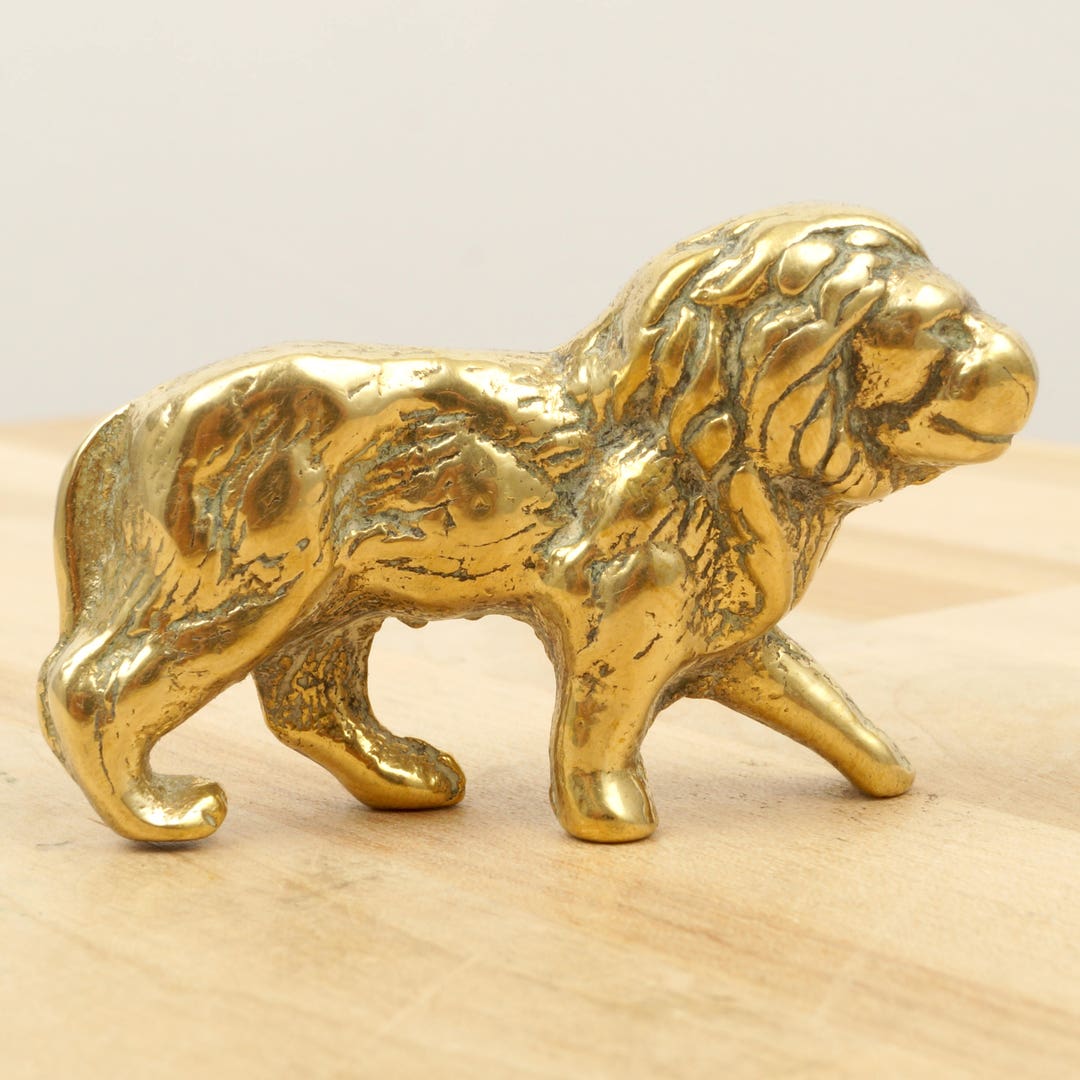 Lion Sculpture / Statue || Vintage Solid Brass || Metal Alloy Figurine ...