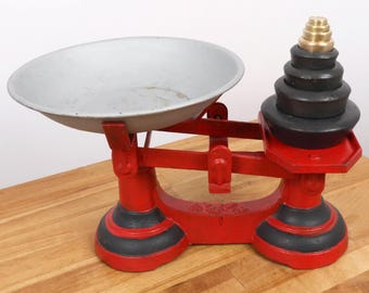 Scales / weights || Vintage solid metal || Green || Labeled CB and marked weich 7lb