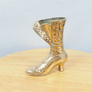 Heel Boot Skulptur || Vase Boot / Stifthalter / Organizer || Vintage Damenstiefel / Schuh aus massivem Messing || Stiefelfigur || massiver Messing Stiefel