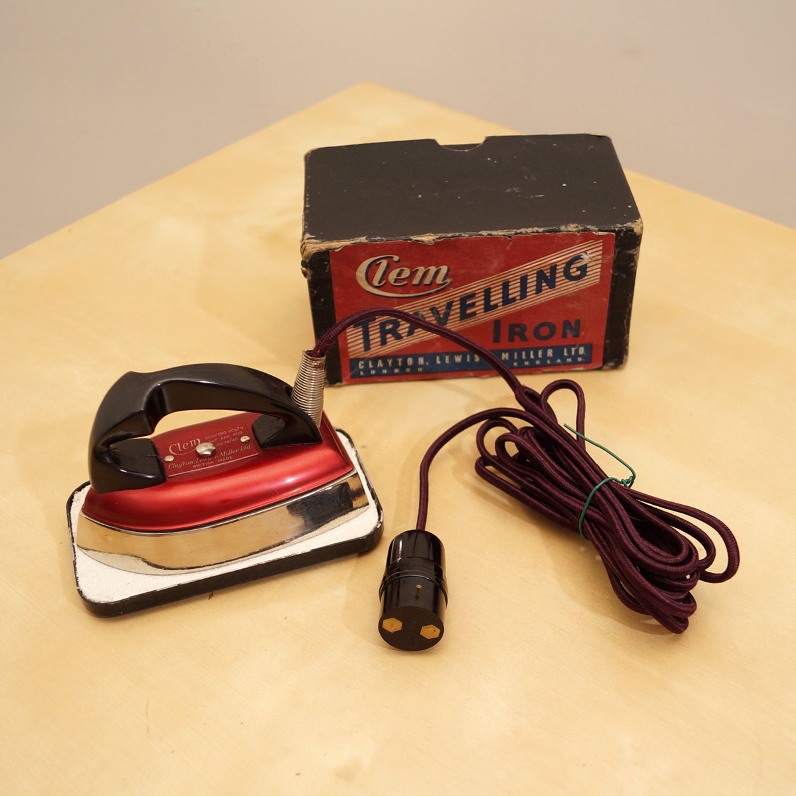 Fer à Repasser De Voyage Vintage CLEM LTD. - Années 50 - Rare Et En Boîte