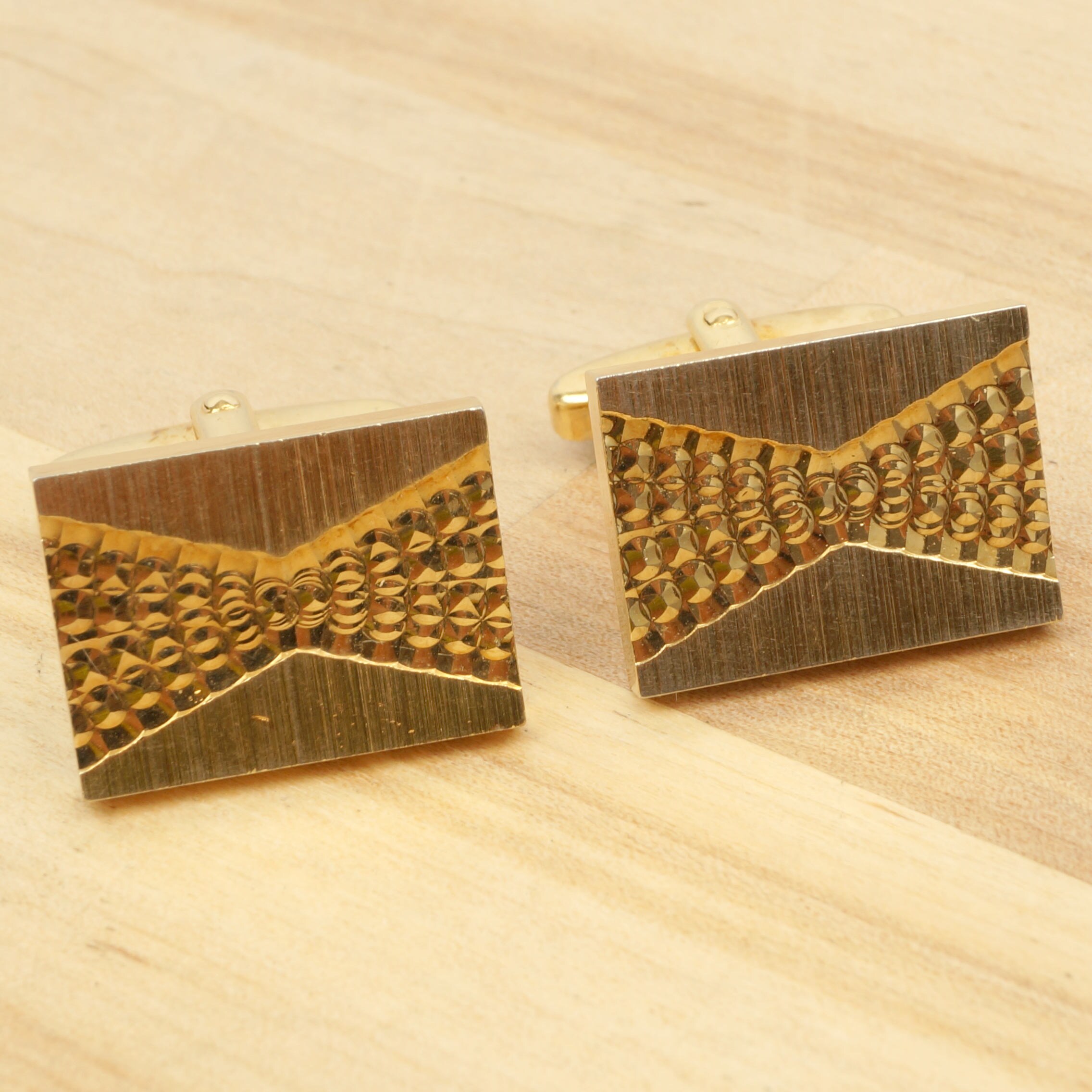 Boutons De Manchette Anciens En Alliage Doré – Forme Triangulaire Vintage