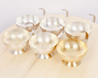 Tassen / Becher / Krüge / Humpen mit einem Griff Set || Gestempelt: E.P.N.S. auf der Unterseite || Vintage versilbert || 6er Set