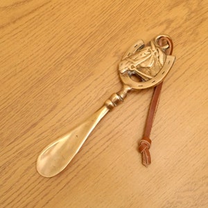 Vintage solid brass shoehorn || design on handle || Horse head / Horsesshoe design