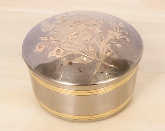 Snuisterijdoosje met bloemendeksel – ronde houder voor aandenken – Made in India – vintage messing