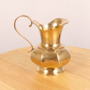 Vase / pitcher / mug || Simple design || Vintage solid brass