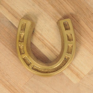Horseshoe || vintage solid brass || good luck souvenir