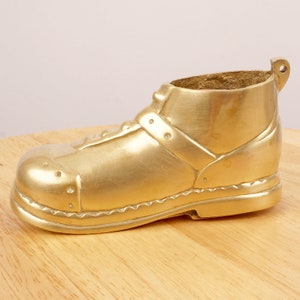 Shoe / boot sculpture || Vintage Solid brass || pen holder / long match holder