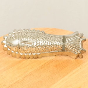 Jelly form / backing form / wall hanging decor /  baking tin / old fish form / vintage kitchen utensils || Vintage Fish shape form