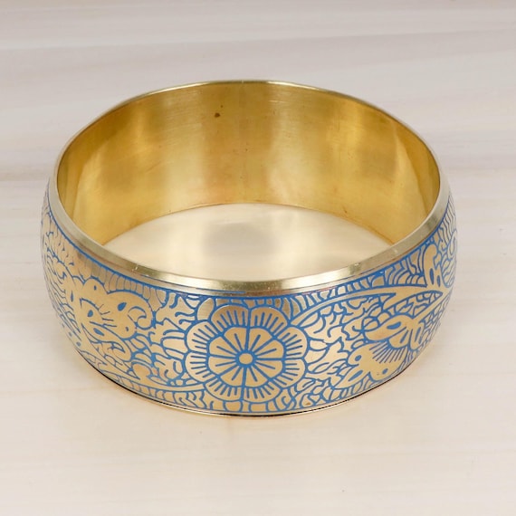 Large solid brass bracelet / bangle designed with… - image 1