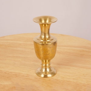 Vase || Vintage solid brass || Made in West  India || Floral design