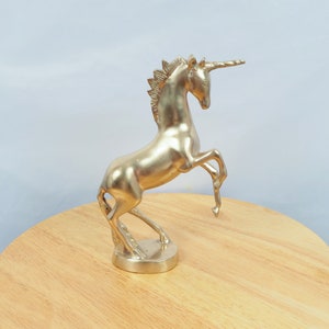 Unicorn / Horse || figurine / statue / statuette / sculpture || Vintage solid brass