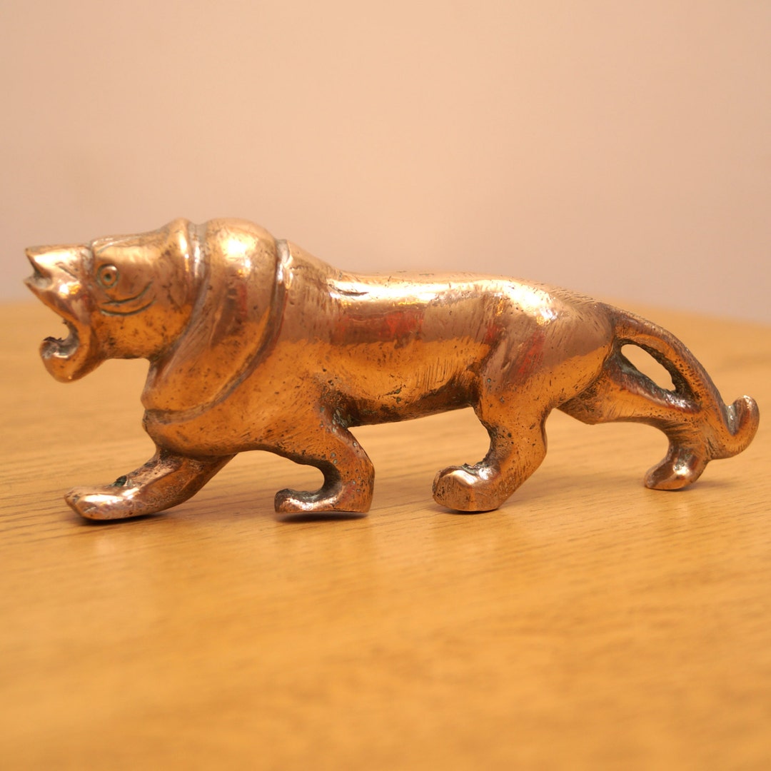 Vintage Brass Lion Sculpture / Statue - Etsy