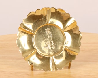 Plato para anillos / plato mini // Latón macizo vintage // Duendecillo de Cornualles // Plato de latón claro