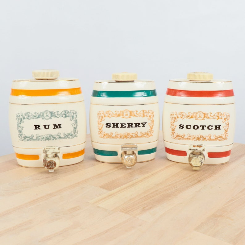 Gin Vintage Ceramic Porcelain Royal Victoria Wade Pottery England