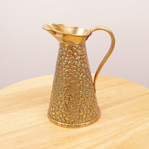 Jug / vase / pitcher || Simple  beaten brass design || Vintage solid brass || Made in England J.S & S Solid brass || Snake skin pattern