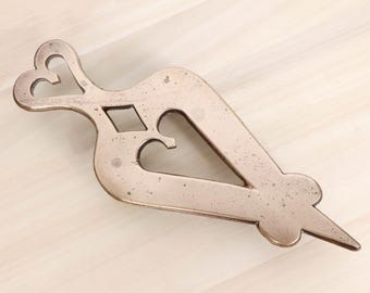 Antique Brass Heart Trivet Folk Art Pot Stand Rustic Kitchen Decor