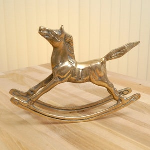 Brass horse || Sculpture / figurine || Vintage solid brass