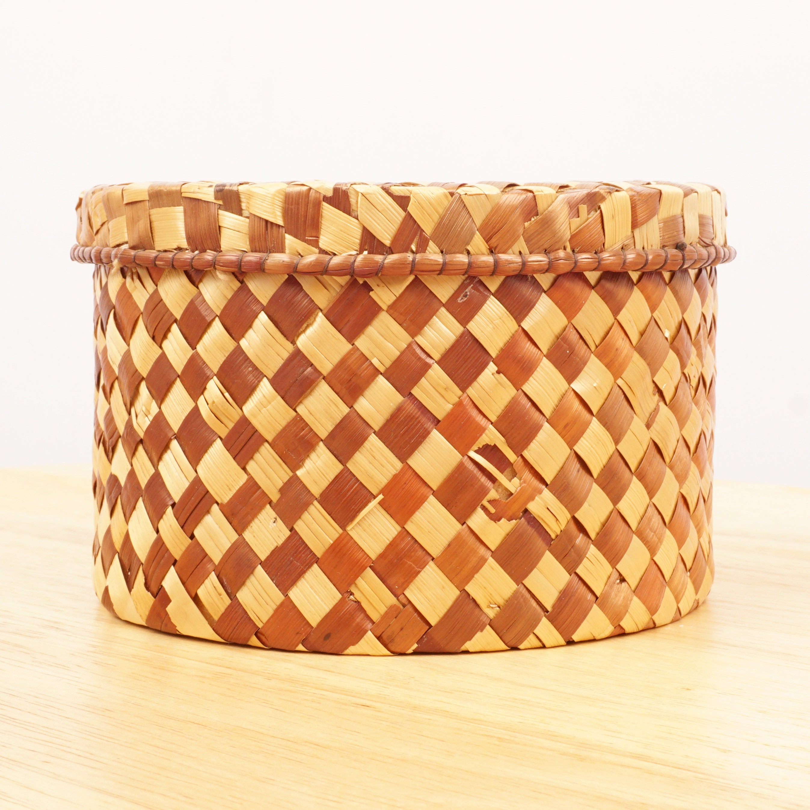 Braided / Straw Box With a Lid Light Dark Brown - Etsy UK