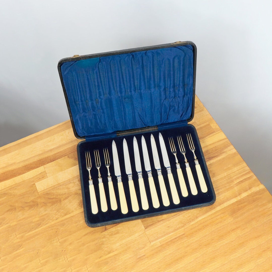 BARKER BROS E.P.N.S. Breakfast Fork and Knife Set for 6 Persons in the