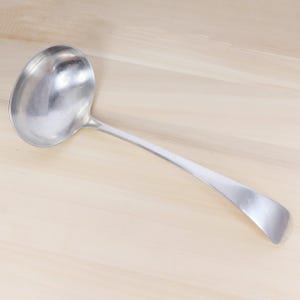 Vintage Silver-Plated Ladle Spoon – Marked &quot;S.S.P & C Co Ltd&quot;