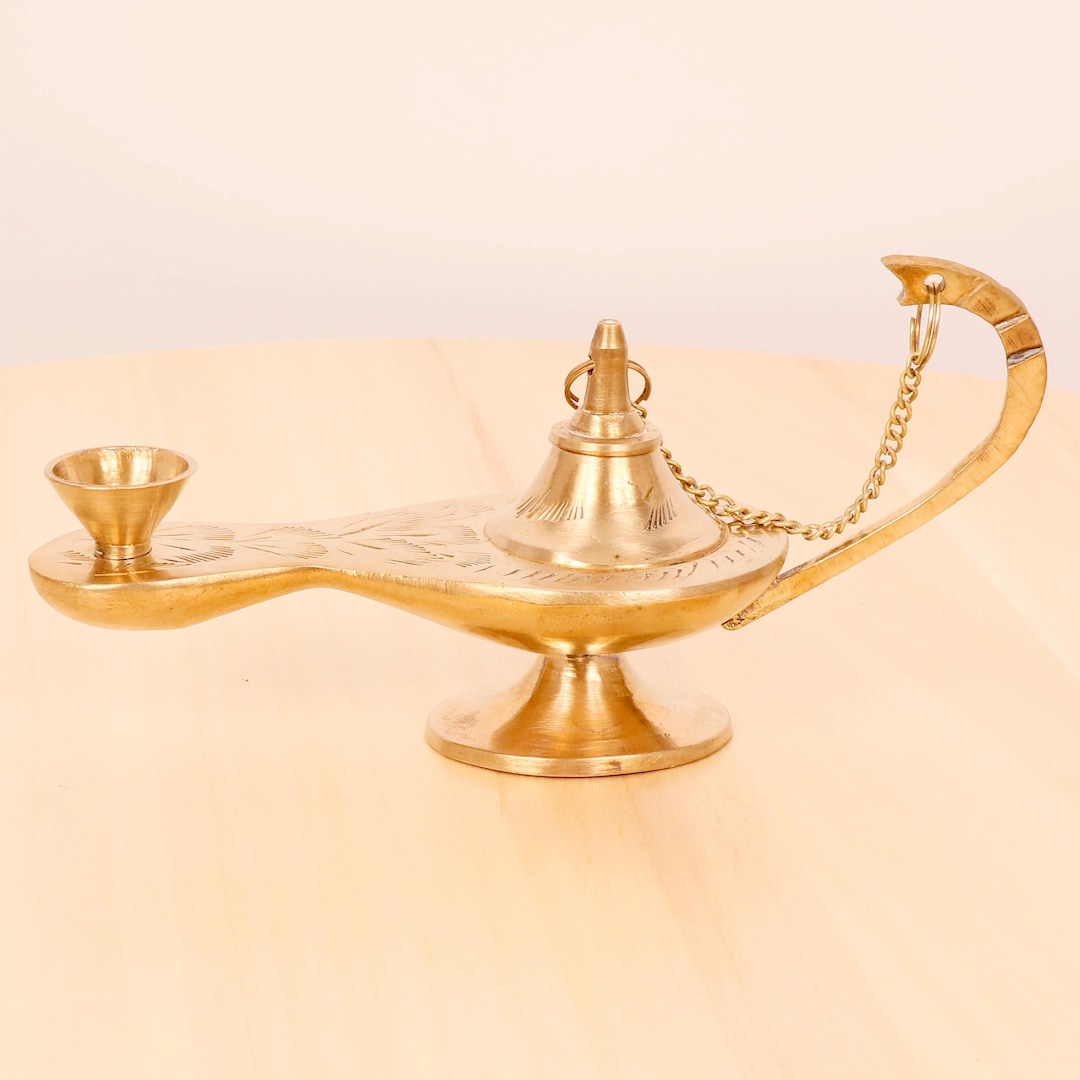 Aladdin Oil Lamp || Vintage Solid Brass || Floral Design || Cap With a ...