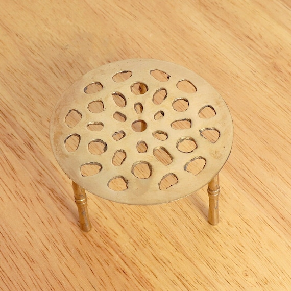 Kettle Stand / Flower Pot Stand Vintage Solid Brass Small Stand for Pots  House Decor Round Trivet -  Norway