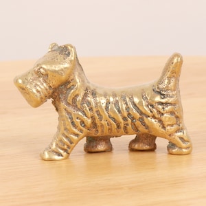 Dog Sculpture ||  Scottish  terrier figurine || Vintage Statue || Metal Alloy Figurine || Miniature Statuette terrier || brass dog