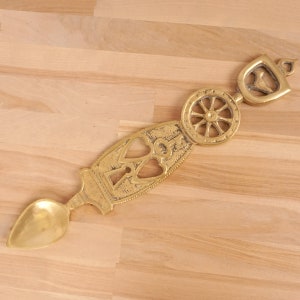 Decorative spoon || vintage solid brass || wall decor || Hand made