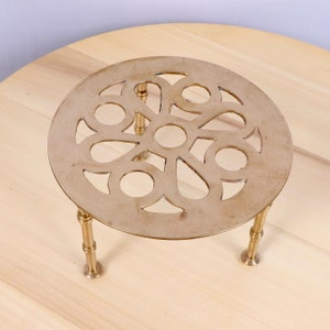 Soporte para hervidor / soporte para tetera // Latón macizo vintage