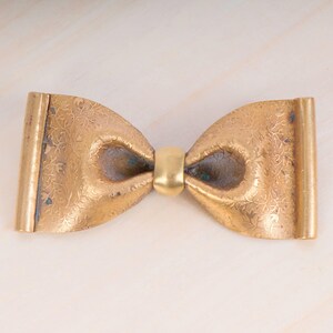 Bow tie design Pin / brooch / brooch || bow tie design || Vintage solid brass