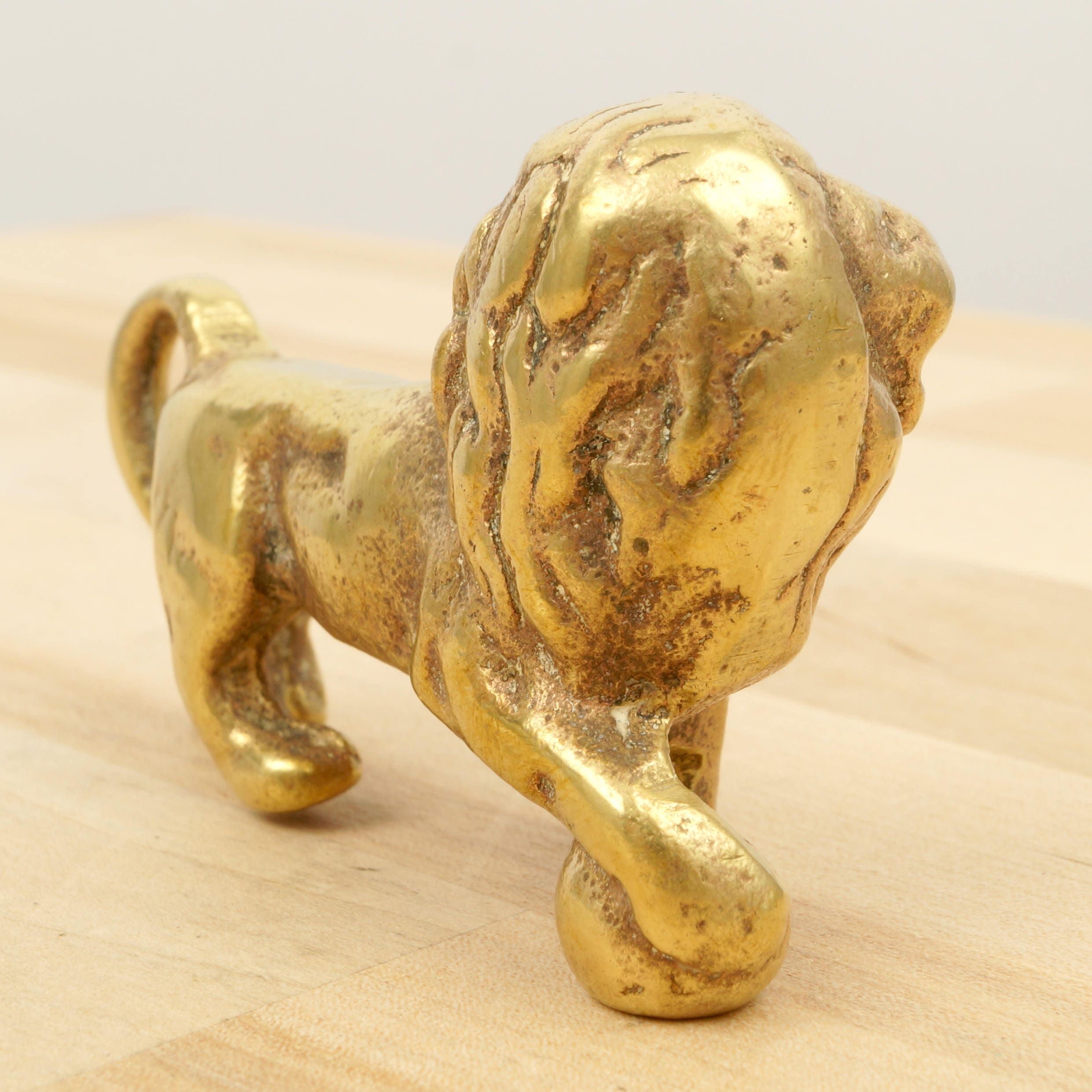 Lion Sculpture / Statue || Vintage Solid Brass || Metal Alloy Figurine ...