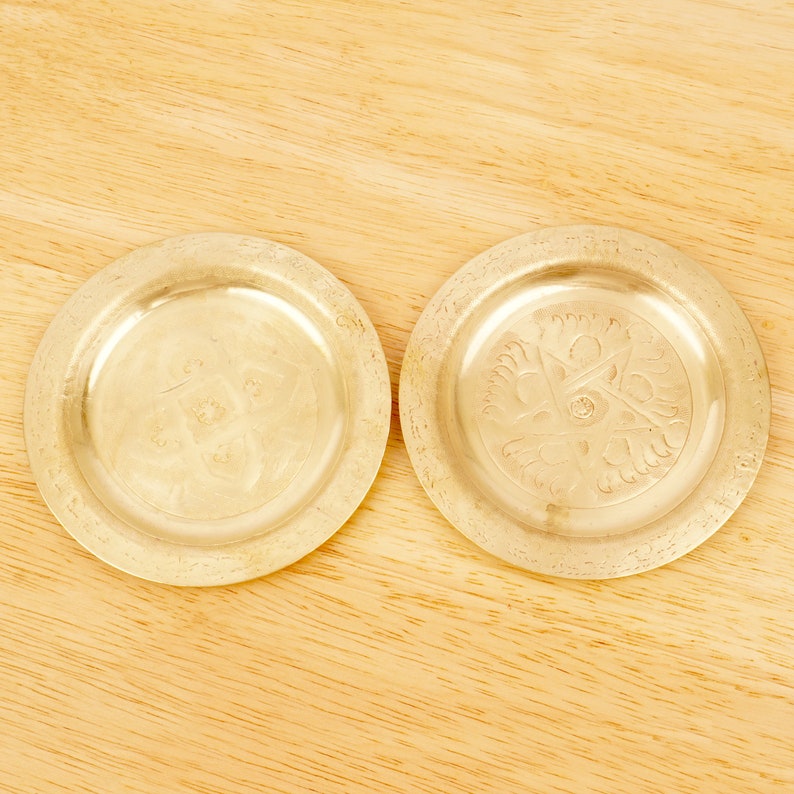 set of two brass plates Vintage solid brass Floral abstract design 11 cm diameter plates dishes trays