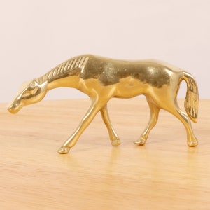 Horse statue / figurine / sculpture || Very heavy solid Brass || Vintage horse figurine / solid brass horse