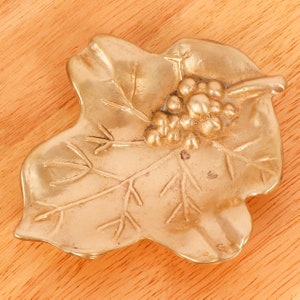 Vintage ring holder / pill tray / candy tray / small dish || solid brass || paper weight / ashtray || grape and leaf design