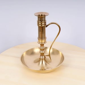 Vintage Brass Candle Holder – Elegant Brass Taper Candle Holder with Handle – Antique Candlestick Holder for Home Décor – Table Decoration