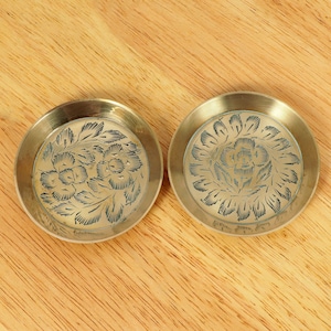 Two floral design Plate / plate || Handmade Engraved Floral design || Vintage solid brass plate / tray || Ring trays || Marked - ZY India