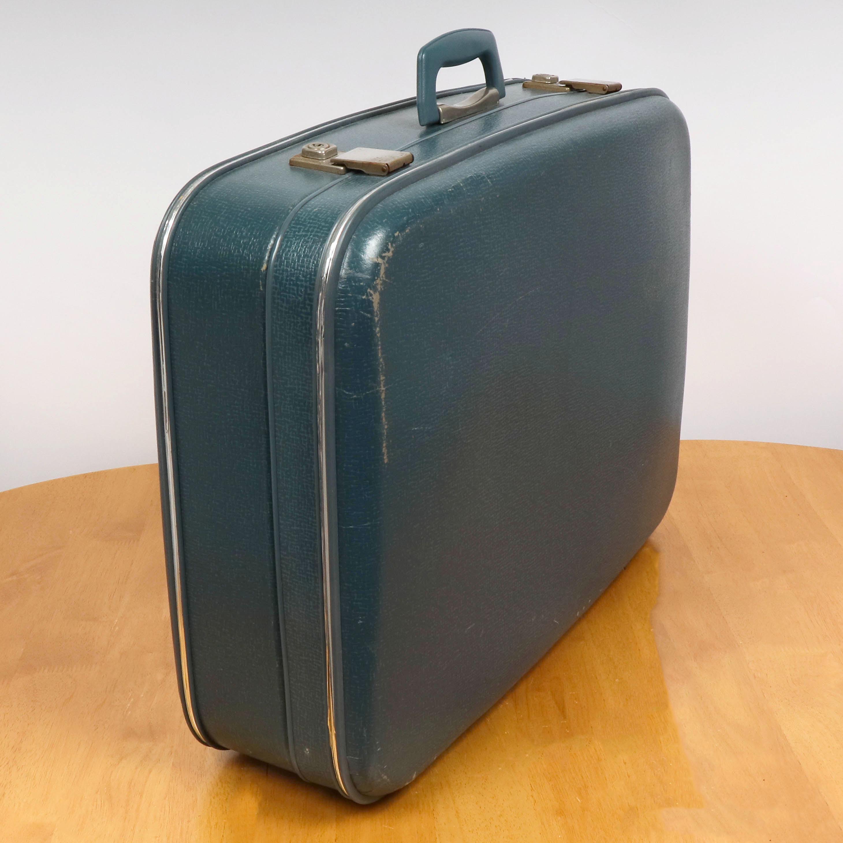 Vintage Teal Hard Shell Suitcase With Cheney England Clusure