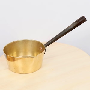 Boiler Pot / Kettle with Cast iron handle || Vintage Solid Brass || Cooking Sauce Pan