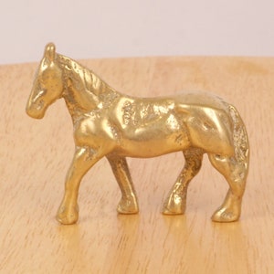 Horse sculpture || vintage solid brass || Horse figurine || Solid brass horse