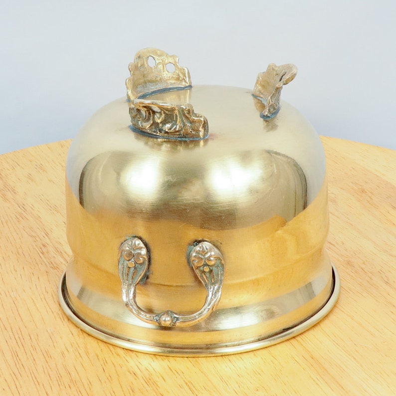 Flower pot / Bucket Vintage solid brass item with handles and elevated on three legs image 9