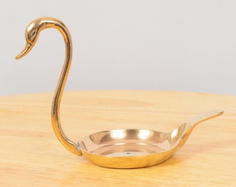 Tray in a shape of a swan || Swan Ashtray || Jewellery plate || Soap dish || Vintage sculpture