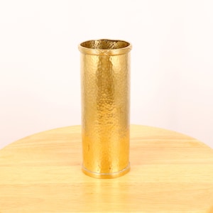 Heavy Vase || Hammered brass || Simple design || Antique solid brass || heavy base