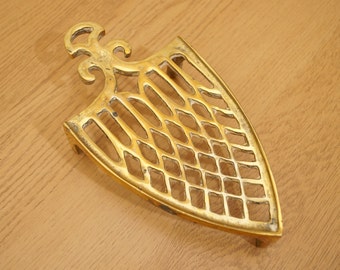 Vintage brass kettle stand || tea pot stand || iron stand || plant pot stand