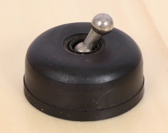 Switch || Vintage solid metal and plastic || WG Made in England Patent 251757 || Marked - not for mains use