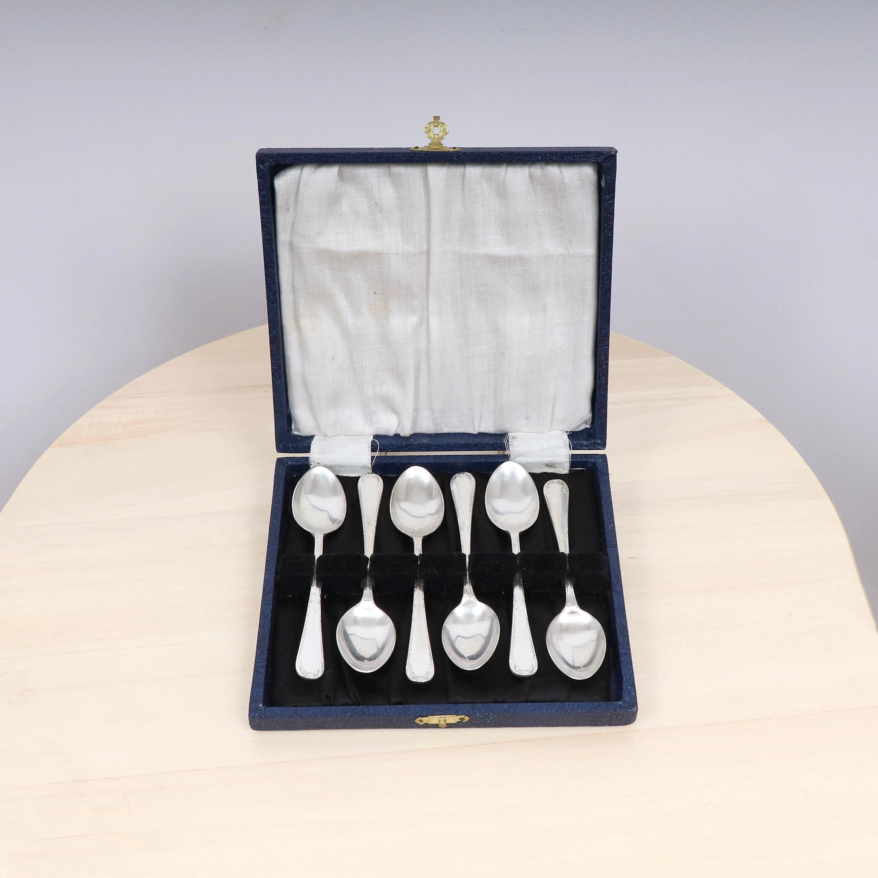Vintage Spoons Set, Set of 6 Teaspoons in Original Box - Etsy